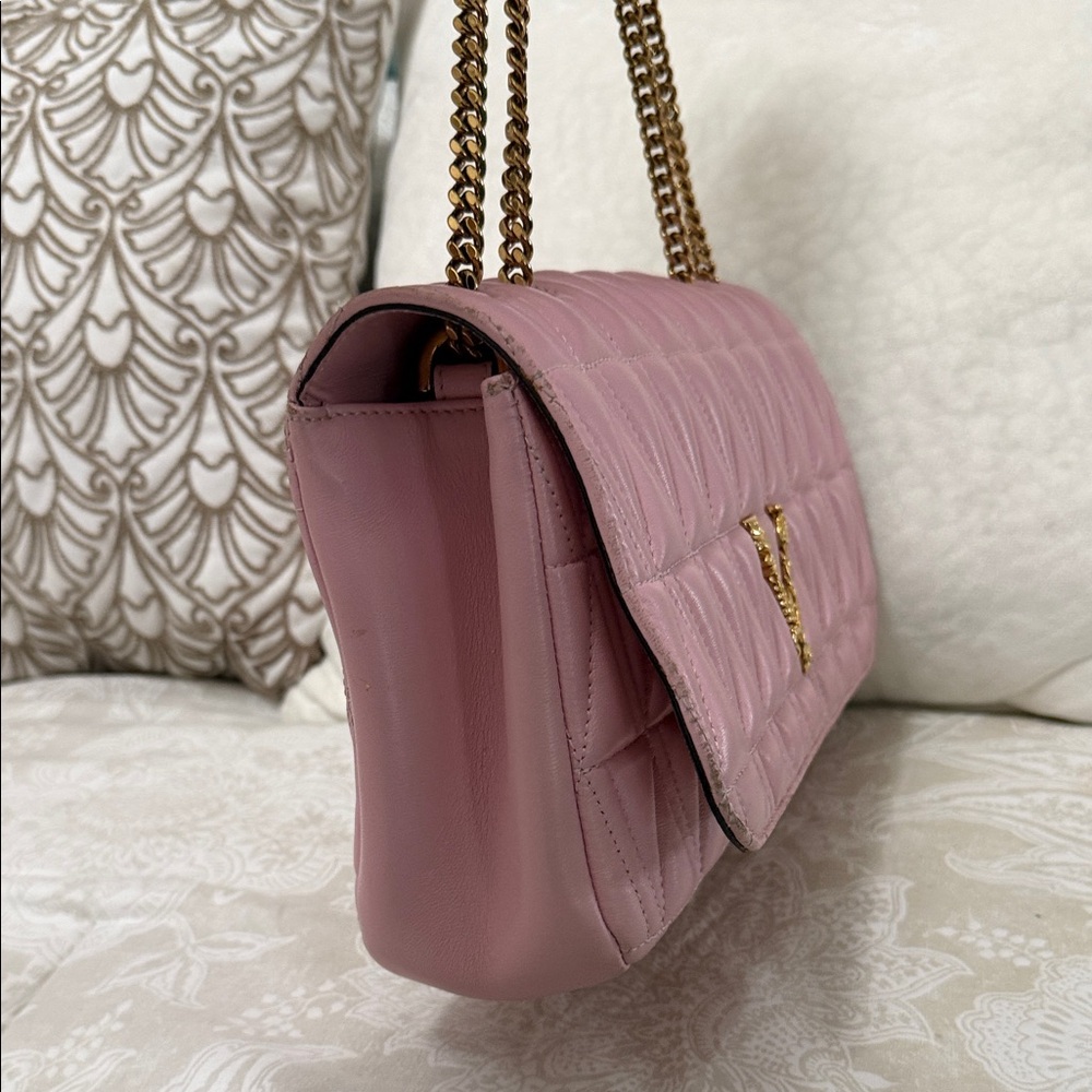 Versace Virtus Pink Quilted Crossbody Bag With Gold Chain - Picture 4 of 10